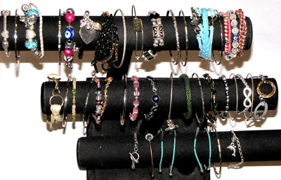 Lote De 43 Pulseras Mezcladas Chapadas En Oro Tono Plata Estrás Cuentas Delfín Foto 1 de 4