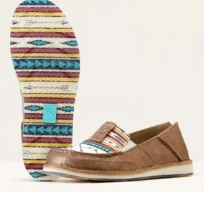 Ariat Cruiser Women 8.5 Rose Gold Aztec Arrow Print Boat Shoe Western Glam - Picture 1 of 1