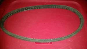 NOS Belt V-Belt 28423 Made in USA - Imagen 1 de 3