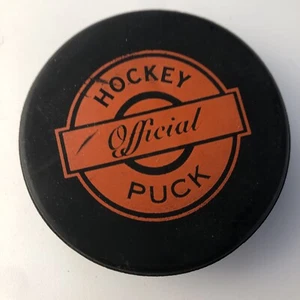 Official Hockey Puck Lindsay Canada - Picture 1 of 6