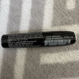 Rossetto Avon Shine Attract - Orchidea scintillante P205 mai aperto - Foto 1 di 1