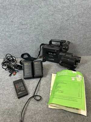 VINTAGE 1988 80s CANON VM-E708A VIDEO CAMCORDER CANOVISION 8 BUNDLE - Image 1 of 4