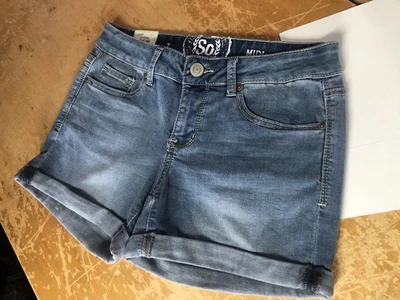 NWT $36 new SO Midi Light Wash Blue Denim LowRise Cuffed 4” Shorts Womens Jrs 7 - Image 1 of 4
