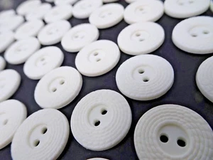 Vintage White Concentric Circles Nest 2-Hole Button 17mm Lot of 80 B144-10 - Picture 1 of 7