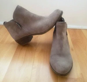 Lucky Brand | Basel Beige Tan Suede Leather Booties | Size 9 Zipper comfort shoe - Picture 1 of 7