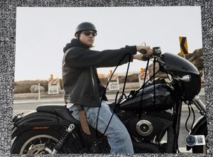 Charlie Hunnam signed Autogramm 8x10 Foto Authentic Sons of Anarchy Jax Beckett - Bild 1 von 2