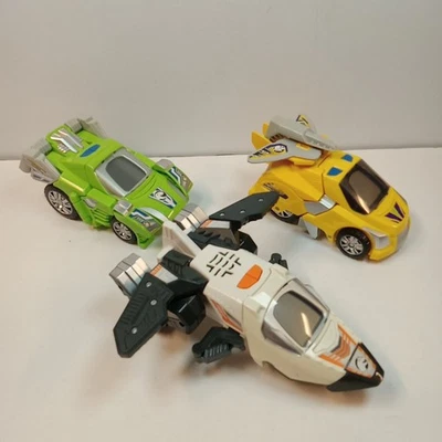 3 Vtech Switch & Go Dinos Skyslicer, Tonn Stegosaurus, Silver T-Rex. - Image 1 of 4