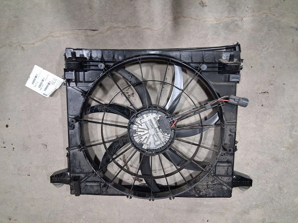 2025 Cadillac Escalade iQ Radiator Fan Motor 3124313 - Image 1 of 4