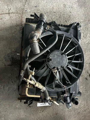 Conjunto de ventilador Ford Mustang 2005-2014 OEM 4,0 L Foto 1 de 4