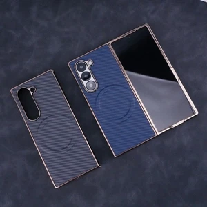 Funda magnética a prueba de golpes con patrón de fibra de carbono para Samsung Galaxy Z Fold7 6 5 4 3 - Imagen 1 de 18