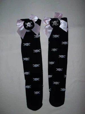 Calcetines hasta la rodilla estampado calavera negros con lazos rosas nip gótico kawaii punk Foto 1 de 2