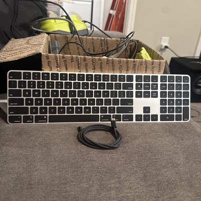 Apple Magic Keyboard with Touch ID and Numeric Keypad for Mac Мodels with Apple - Image 1 of 4