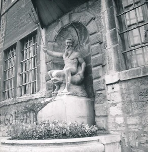 BESANÇON c. 1960 - Fontaine des Carmes Revendications Écrites Doubs - Div 12596 - Picture 1 of 2