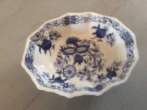 Vintage Vienna Woods Wild Onion Blue/White Mann Bone China Trinket Dish Fab!!! - Picture 1 of 5