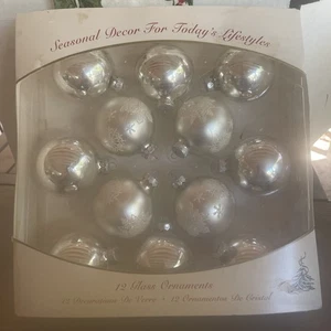 Vintage Rauch Indus 12 Silver Glass Ball Christmas Ornaments Original Box. C3 - Picture 1 of 10