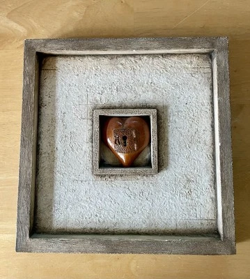 Azulejo de pared RK Productions piedra fundida a mano (ocular ornamental) 'llave de mi corazón' Foto 1 de 4