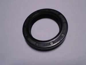 TC 39X55X10 DOUBLE LIPS METRIC OIL / DUST SEAL 39mm X 55mm X 10mm WITH SPRING - Picture 1 of 1