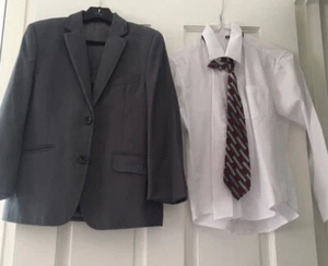 💥BOYS FULL 5PIECE SUIT WITH SHIRT&TIE*EXCELLENT CONDITION-WORN ONCE!BARGAIN! 9Y - Picture 1 of 12