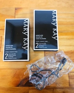 Mary Kay Eyelash Curler + 2 Silicone Refills Lot of 2 Discontinued Gunmetal NIB - Picture 1 of 2