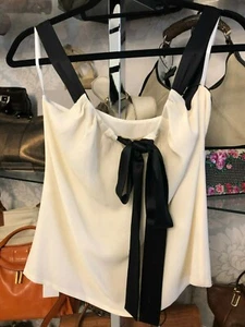 Michael Kors Italien elfenbeinfarben 100 % Seide Kordelzug vorne Top Stil #KPN300C Größe 2 595 $ - Bild 1 von 5