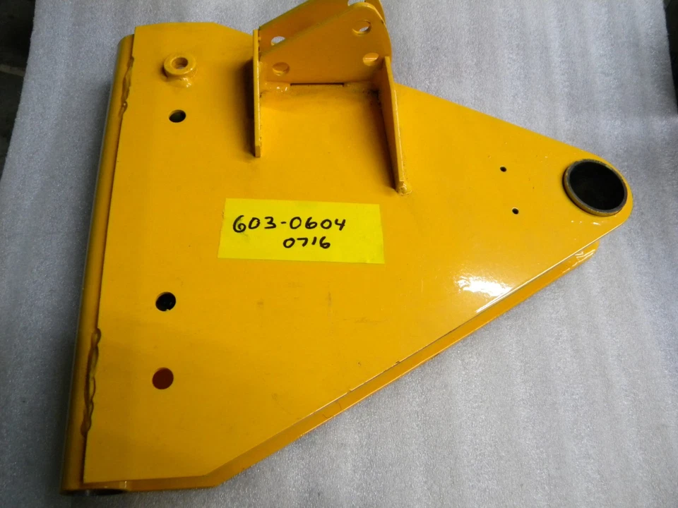 603-0604 PIVOT PLATE ASSY CUB CADET 原始设备制造商工厂部件 适用于 3000 系列 免费 SH — 第 1/1 张图片