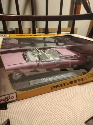 1/18 DIECAST MAISTO PREMIER EDITION 1959 PINK CADILLAC ELDORADO BIARRITZ (NEW) - Image 1 of 4