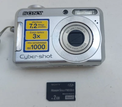 Sony Cybershot DSC-S650 - Fotocamera digitale compatta da 7.2MP - Zoom 3X - Immagine 1 di 4