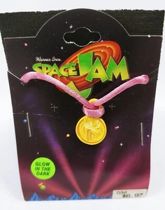 1996 Space Jam Lola Bunny Pendant Necklace New on Card by Starline - Picture 1 of 3