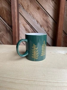 Starbucks Christmas Coffee Mug 12 oz 2015 Holiday Tea Cup Green with Gold Tree - Picture 1 of 6