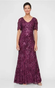Alex Evenings Paillettenkleid mit V-Ausschnitt und Cold Shoulder Flatterärmeln (Pflaume, 12) - Bild 1 von 3