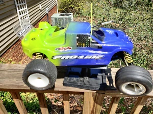 Duratrax Evader ST 2wd Nitro 1/10 scale Stadium Truck ARR - Picture 1 of 12