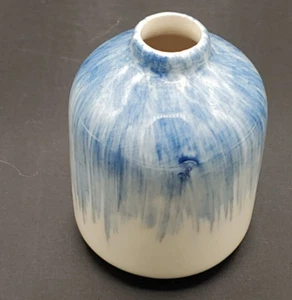 Small Handpainted Blue and White Ceramic Vase - Picture 1 of 8