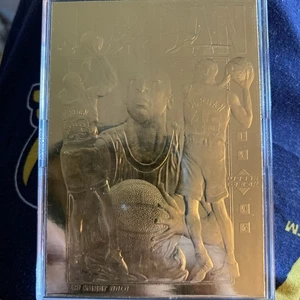 Michael Jordan 1995 Upper Deck 23KT Gold Triple Image Card /50,000 Bulls - Picture 1 of 5