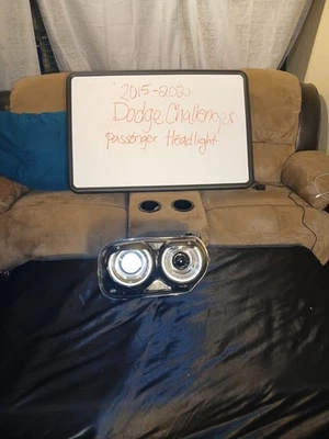 2015-2023 DODGE CHALLENGER PASSENGER RH HEADLIGHT - Image 1 of 4