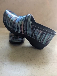 Dansko XP 2.0 Clogs Size 38 Women's Nursing Metallic Blue Stripe Multicolor US 8 - Picture 1 of 11