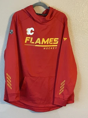 Men’s 2XL NWOT Calgary Flames Fanatics Authentic Pro Locker Room Pullover Hoodie - Image 1 of 4