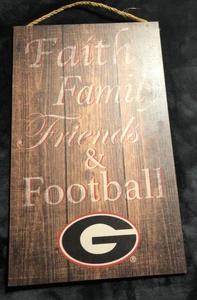 Fan Creations Georgia Bulldogs Fußball Freunde und Familie Schild - Bild 1 von 4