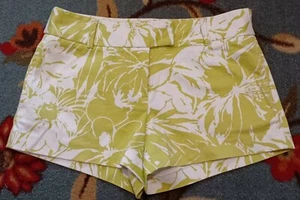 J Crew Shorts Womens Print 0 Low Fit Short Tropical Floral Stretch Green White - Picture 1 of 3