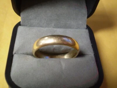 14K Yellow Gold Ladies Men's Band Ring          6.0 grams - Image 1 of 4