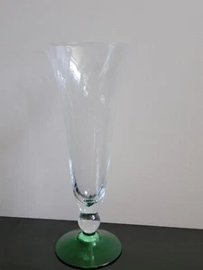 Rare Signed Orrefors Crystal Sweden Swirl Glass Vase w/ Green Foot Base 10 7/8" - Picture 1 of 15