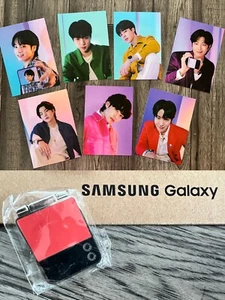 💜NEW BTS Photocards + Samsung Unpacked FLIP4 Red Pin Badge London Exclusive - Imagen 1 de 5