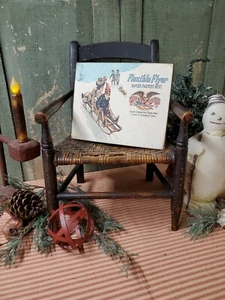 VINTAGE VICTORIAN PRIMITIVE STYLE CHRISTMAS FLEXIBLE FLYER SLED ADVERTISING SIGN - Picture 1 of 10