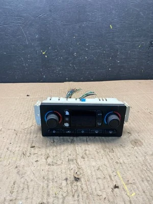 2003 to 2006 Chevrolet Silverado HVAC Heater Climate Control Module P1755 DG - Image 1 of 4