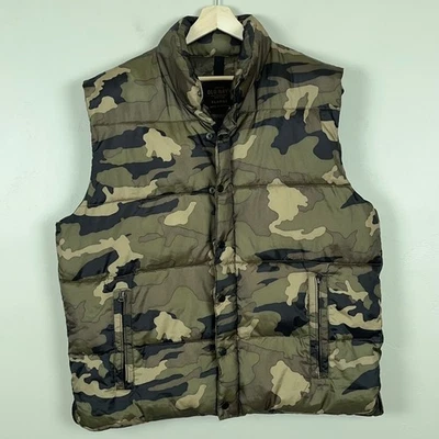 Old Navy Men's Puffer Vest Size XL Green Woodland Camo Full Zip Snap Up Military - Image 1 of 4
