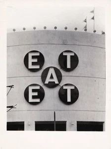 EAT Original photograph of Robert Indiana's art installation for the #161315 - Picture 1 of 2