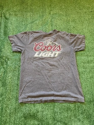 Coors 浅啤酒灰色图案拼出山地 T 恤 M 码 — 第 1/4 张图片