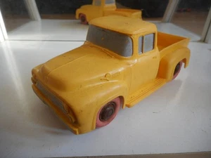Tomte Laerdal Stavanger Norway Ford F-100 Pick-up in Yellow - Bild 1 von 3