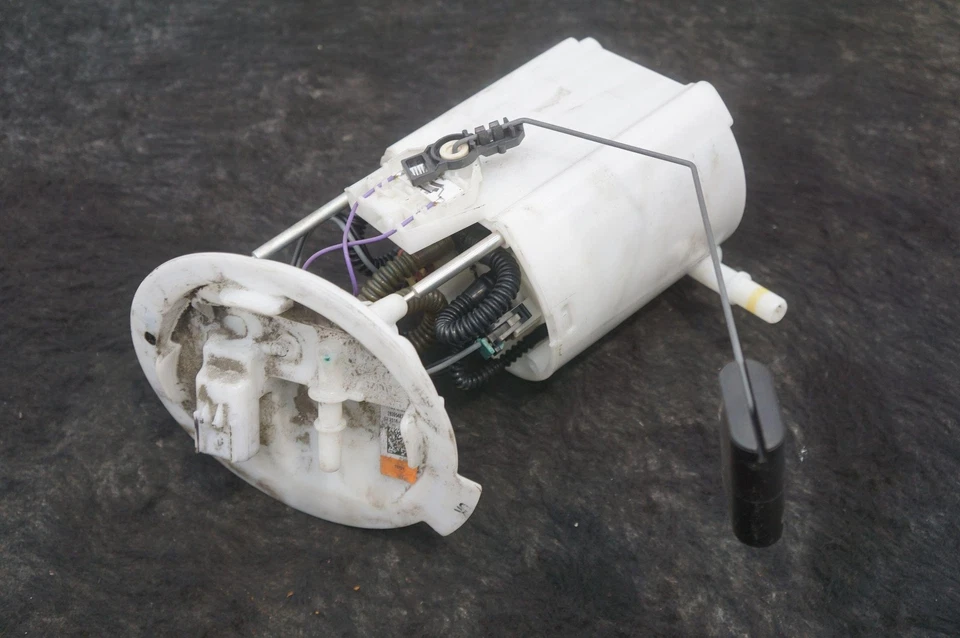 Bomba de combustible doble de gas OEM FR3V9H307CC FR3Z9H307E Ford Mustang Shelby GT350 2015-20 Foto 1 de 4