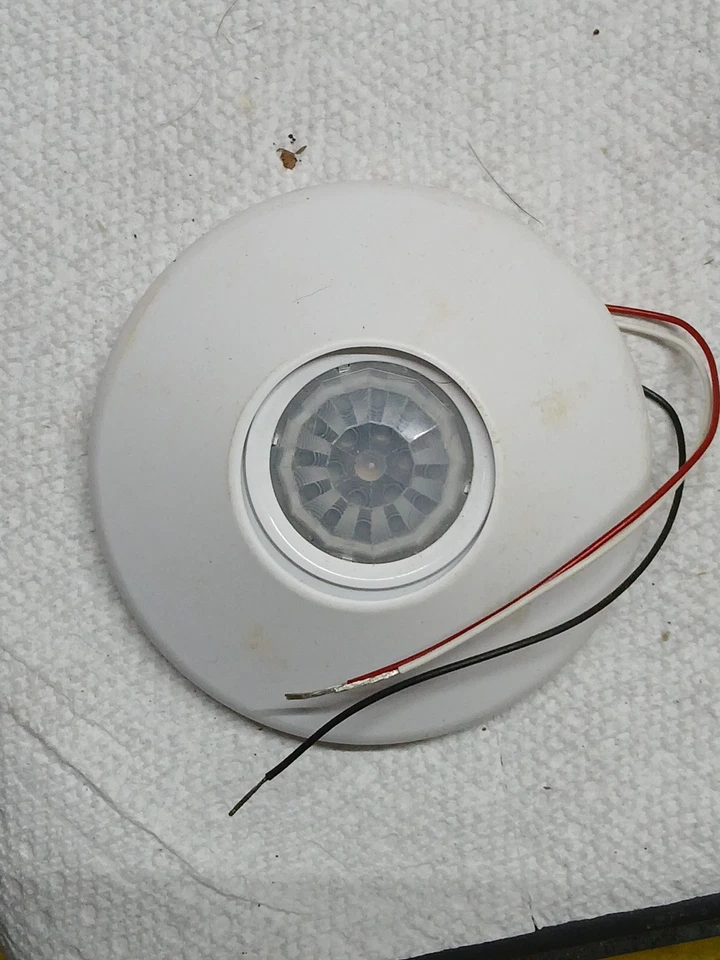 Acuity Controls CM-PDT-10-R Extended Range Low Voltage Ceiling Mount Sensor - Image 1 of 1