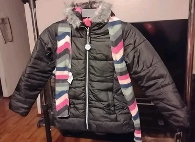 Rothschild Girl's SIZE L  14 Black Hooded PUFFER JACKET WINTER COAT &   Scarf    - Image 1 of 4